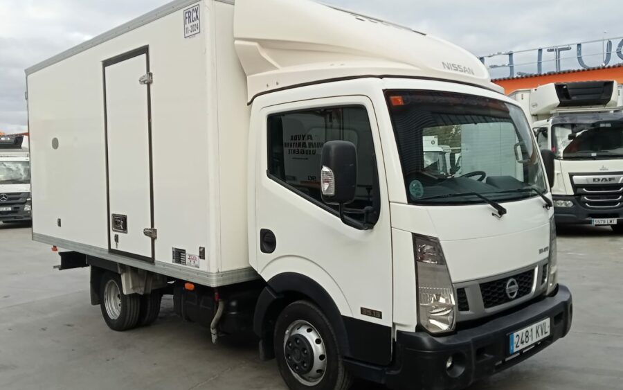 NT400 CABSTAR FRC E6 ETIQ.C