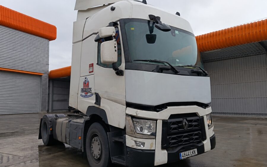 T430 SLEEPER CAB T4X2 E6