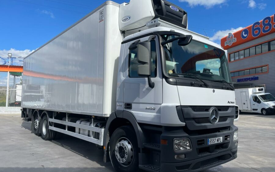 ACTROS 2532 NLG 6X2 E5 ETIQUETA B