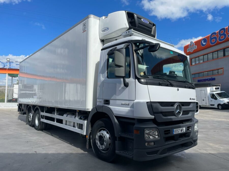 ACTROS 2532 NLG 6X2 E5 ETIQUETA B