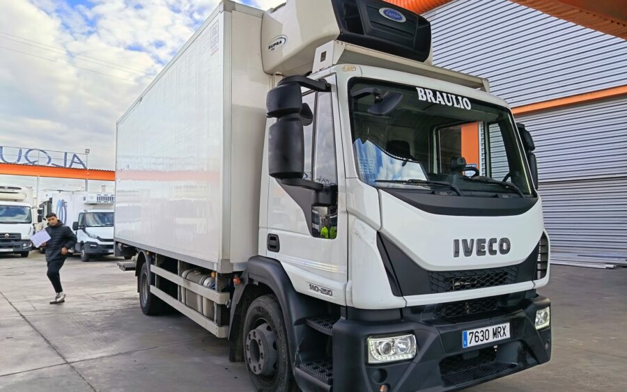 EUROCARGO 140E25P E6 PEGATINA C