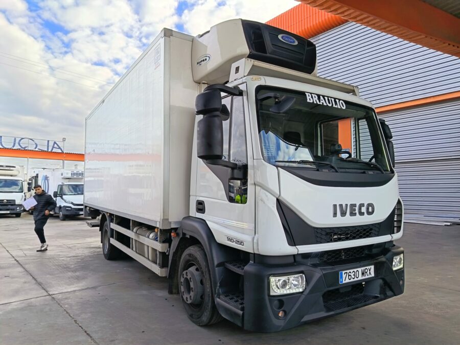 EUROCARGO 140E25P E6 PEGATINA C