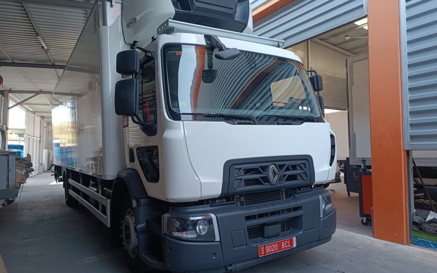 D19 WIDE 4X2 320 E6 FRC/FRC